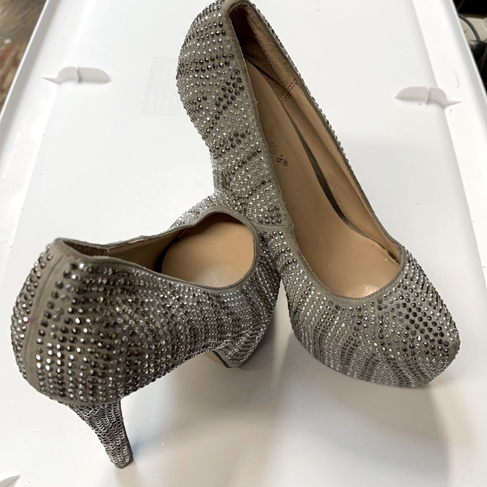 Evening shoes